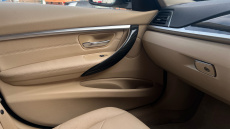 BMW 3 Series 330d xDrive Luxury 4dr Step Auto Diesel Saloon